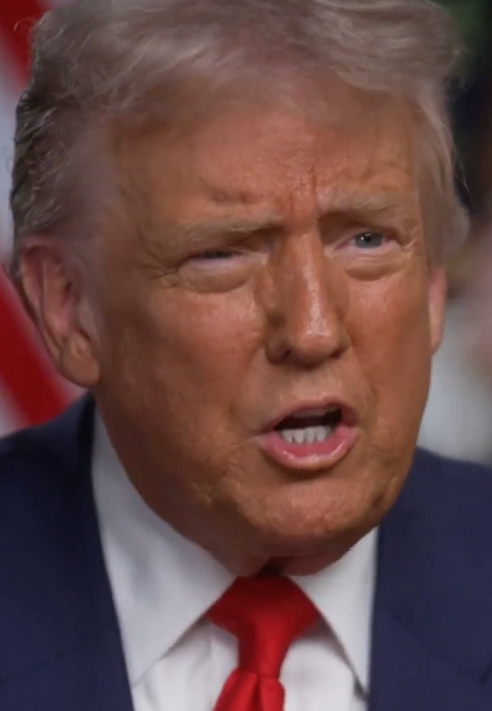 Imagen de Donald Trump dice a periodista qué los días de maduro como presidente están contados. El presidente se niega a dar información sobre si bombardeará Venezuela a la periodista...